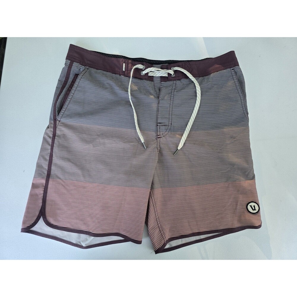 Vuori Cruise Boardshort Men’s Size 32 Brown Wave Stripe Swim Trunks 7.5”